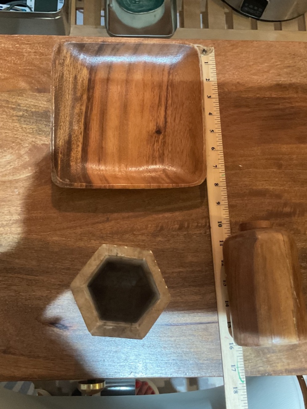 Wood items - Picture 3 of 9
